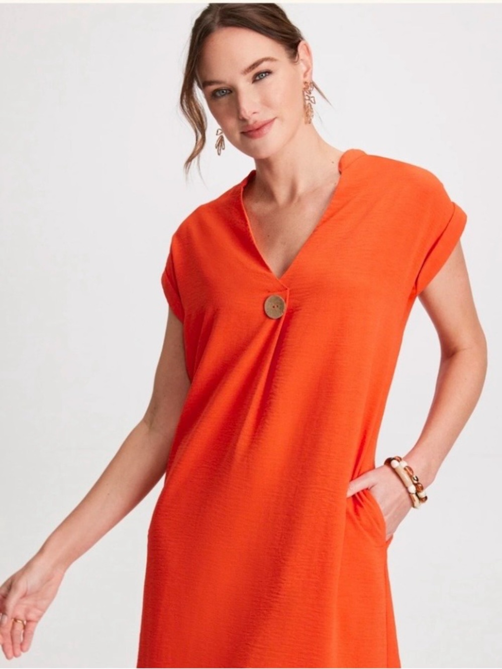 Laura Short Crepe V-Neck Dress Tangerine
Twist Orange